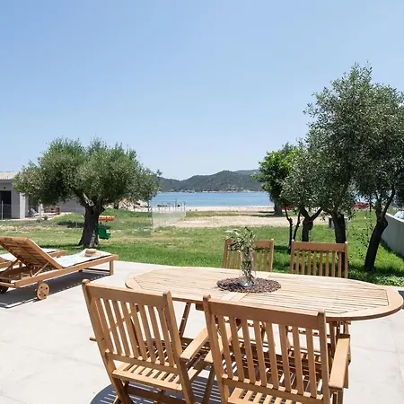 Semesterbostad By The Sea Paralia Sikias