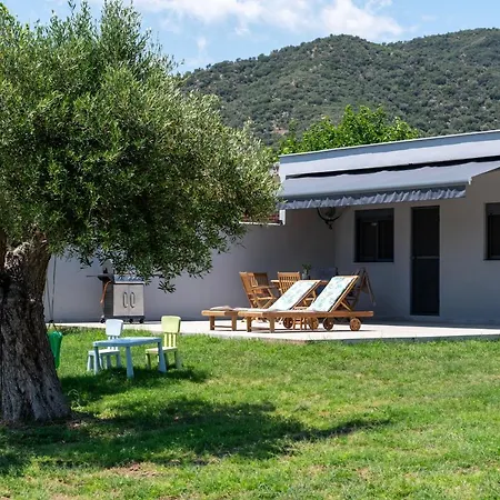 By The Sea Semesterbostad Paralia Sikias