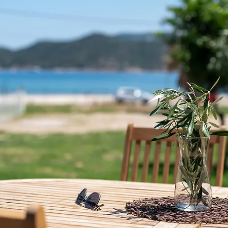 By The Sea Semesterbostad Paralia Sikias
